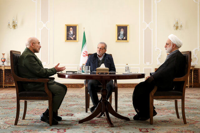 تصاویری از جلسه سران قوا در نهاد ریاست جمهوری