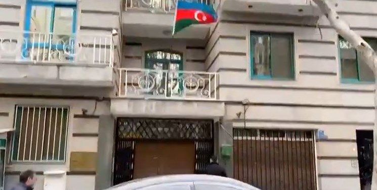 فرد مهاجم به سفارت آذربایجان دستگیر شد/ انگیزه او چه بود؟