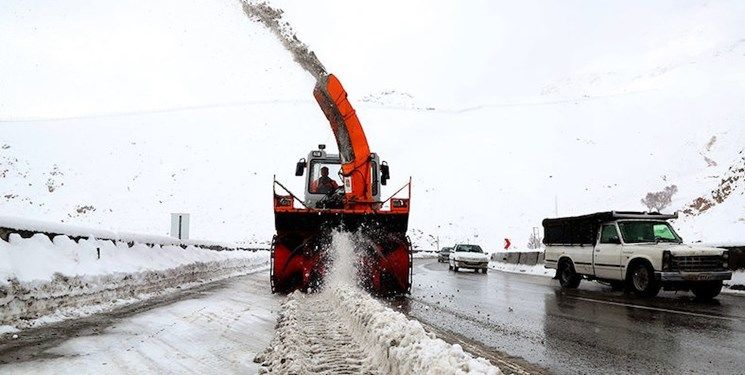 بارش برف و باران در‌ جاده‌‌های ‌۱۲ استان/ مسدود شدن برخی محورها