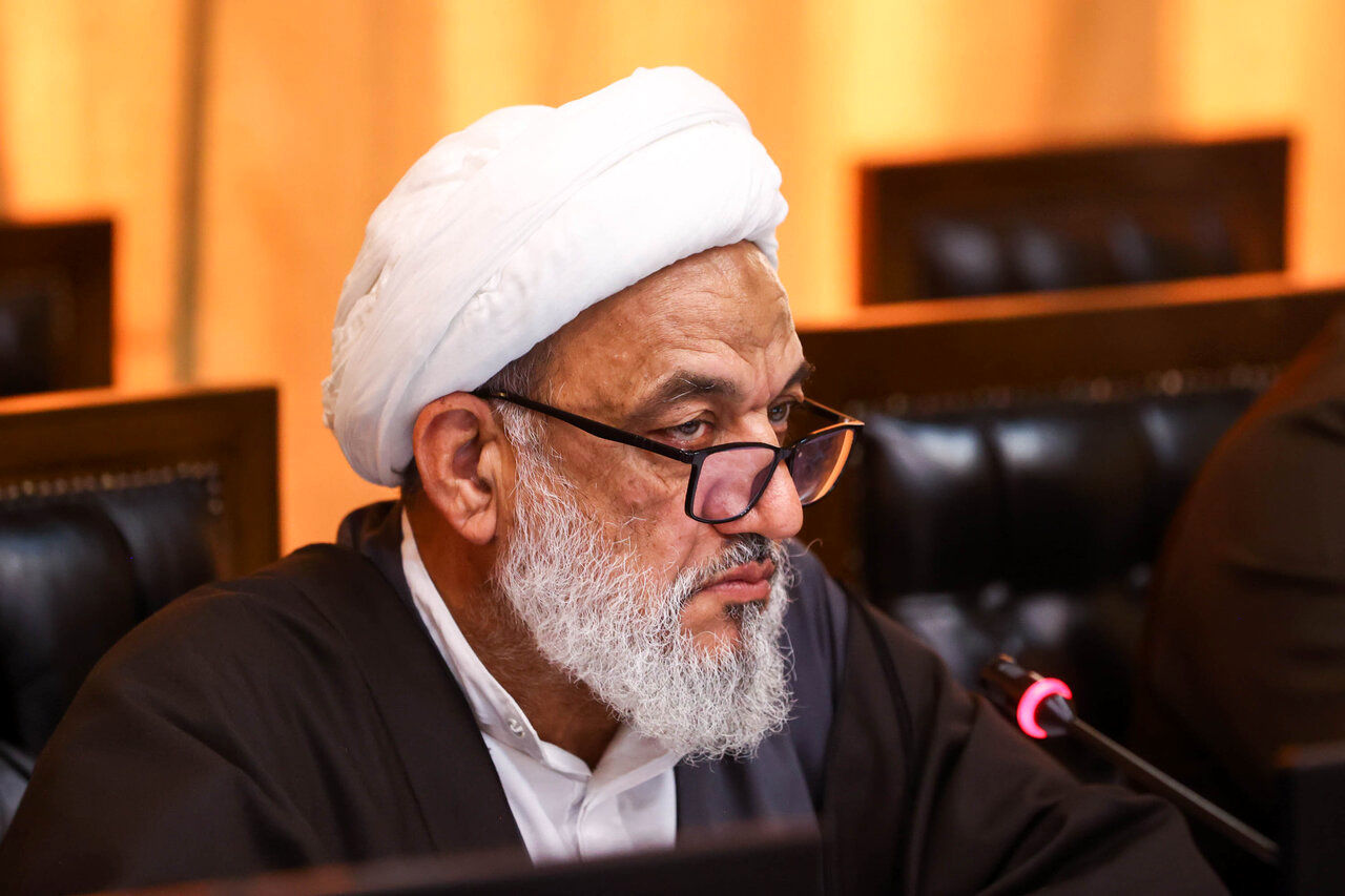 درخواست آقاتهرانی از مسئولان درباره  کشف حجاب و قانون عفاف /همه پای کار بیایید تا...