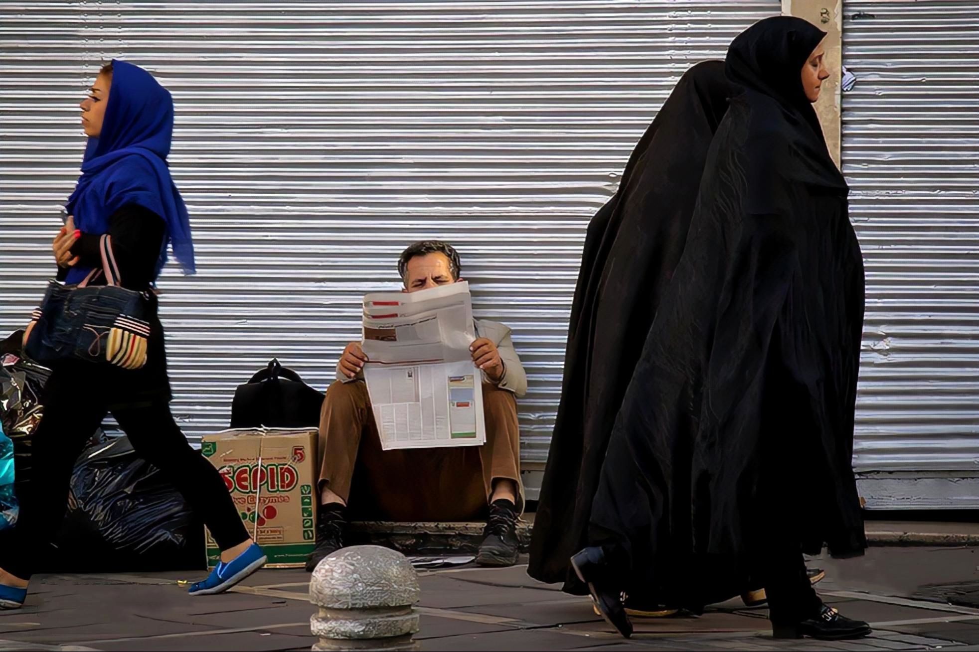 برآورد یک کارشناس حوزه کار از تعداد افراد بیکار شده در ماه‌های اخیر/  ۳ تا ۴.۵ میلیون نفر شغل خود را از دست داده‌اند/ کشور را نمی توان صرفا با حمایت‌های مقطعی اداره کرد
