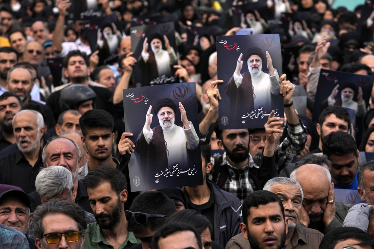 فوری/ پیکر شهید ابراهیم رئیسی به خاک سپرده شد/ گزارش تشییع پیکر هشتمین رئیس جمهور ایران+ عکس و فیلم