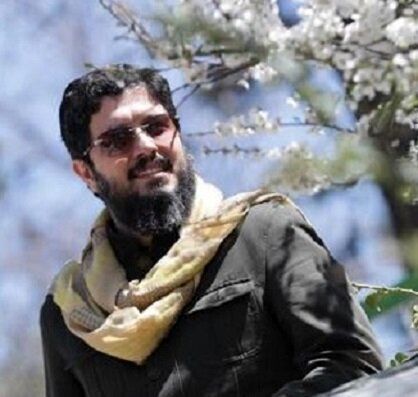 توئیت کنایه آمیز آهنگران/ از امروز قرار است آقایان برای حفظ نظام از روی حضرت هم رد شوند