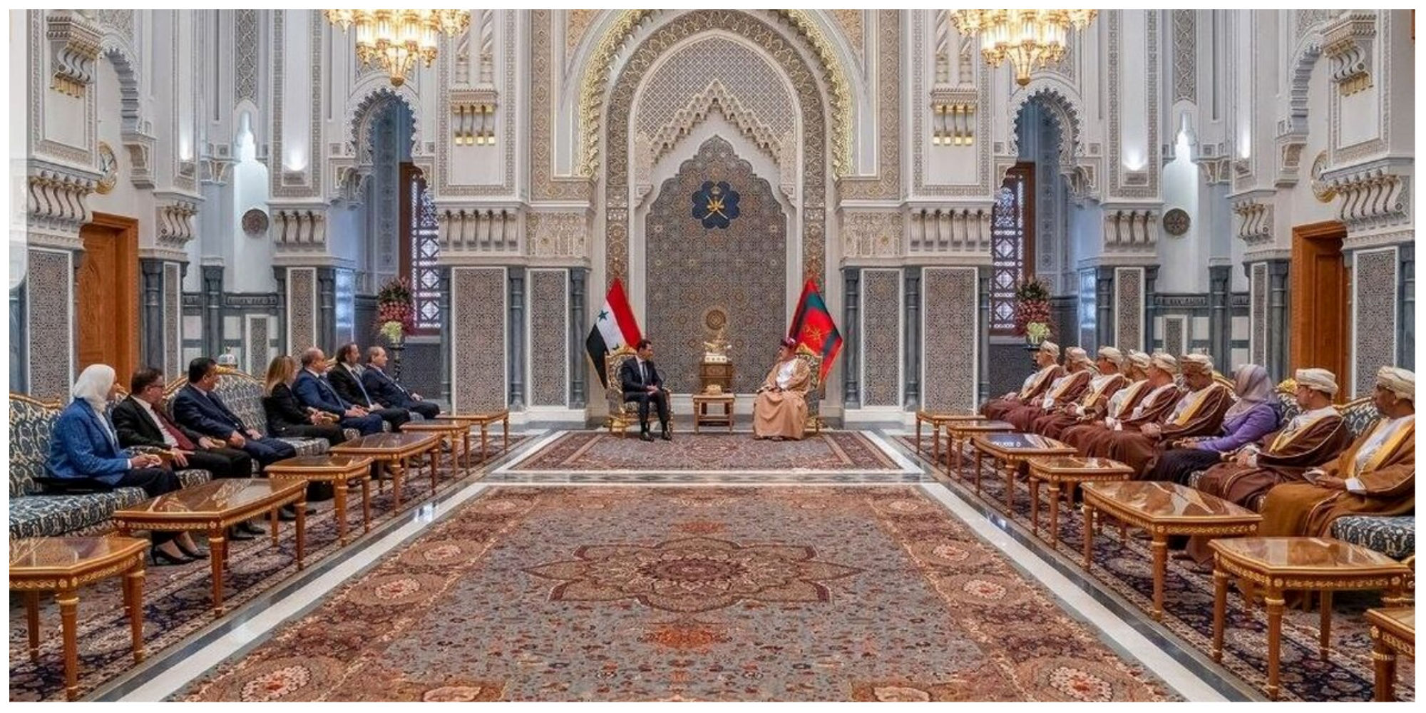 تصویری دیدنی از کاخ پادشاه عمان با تزئینات ایرانی