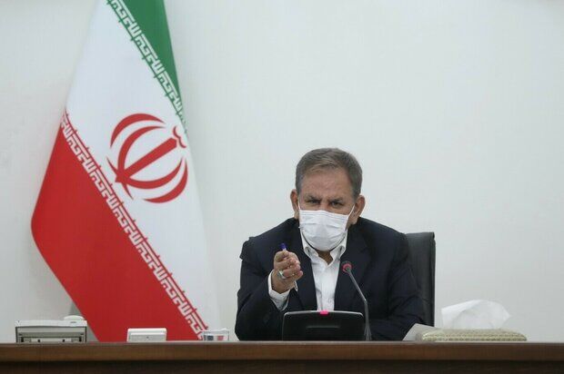 جهانگیری: فشارها و مشکلات امروز کشور بیش از همه بر دوش زنان است