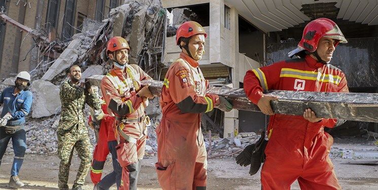 باز شدن راه ورود امدادگران به طبقات زیرین «متروپل»