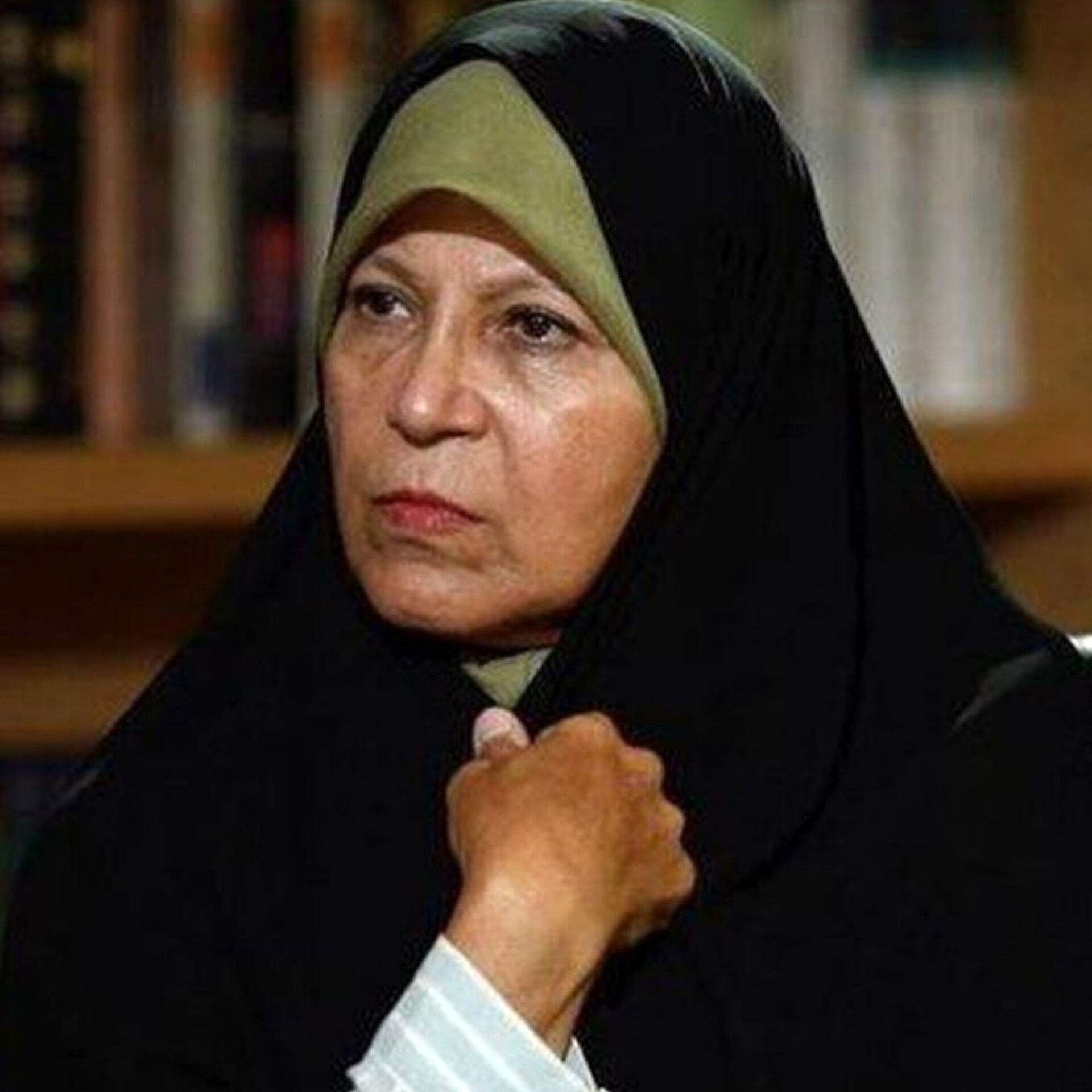 فائزه احضار شد / انتظار افکار عمومی از نمایندگان مجلس رعایت ادب سیاسی است