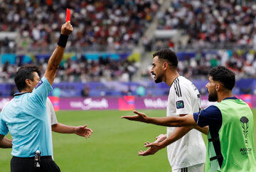 فوری / گل سوم قطر به ایران در جام ملت های آسیا / ایران 3-2 عقب افتاد + فیلم