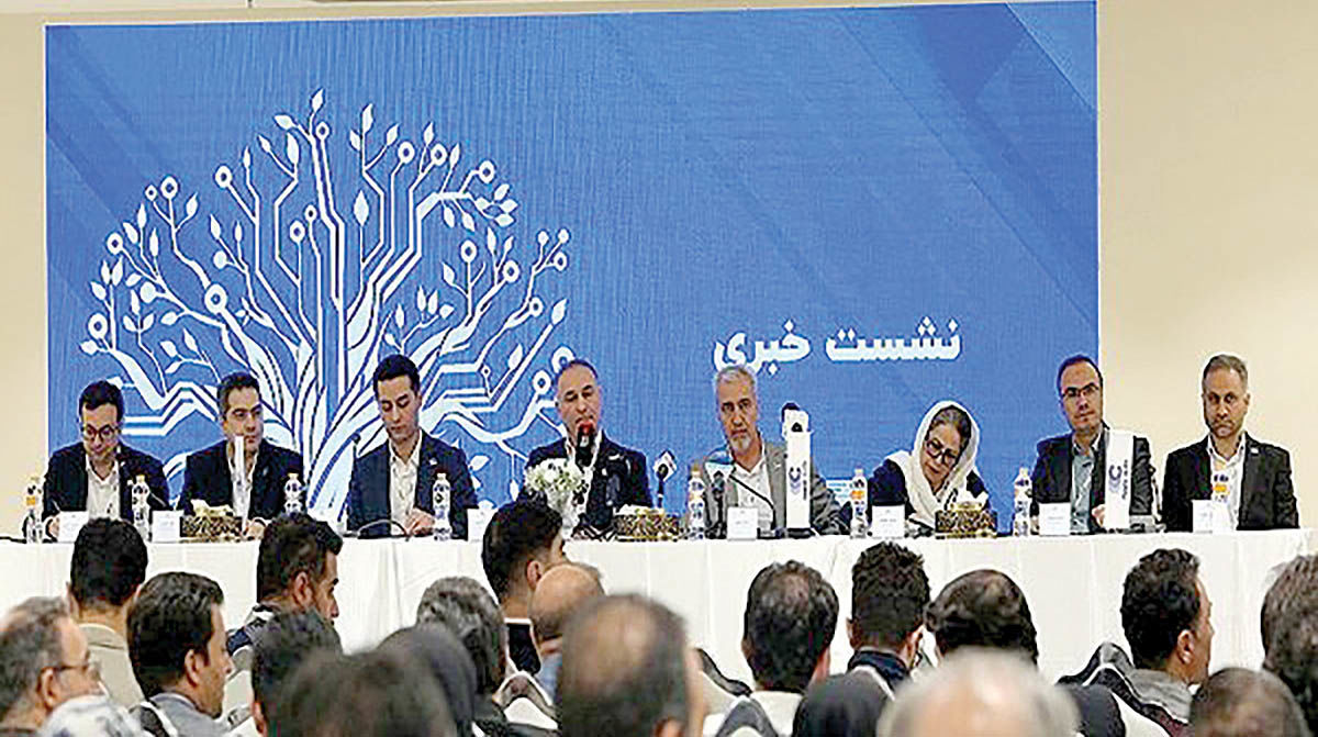 زیان ۶۰۰ همتی خودروسازان  در  دو دهه ‌گذشته