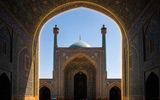پروژه مسئولیت اجتماعی «طاق جاودان»؛ پیوند هویت برند بیمه‌بازار با حفاظت از میراث فرهنگی