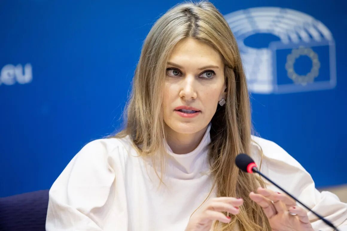نایب رئیس پارلمان برکنار شد 