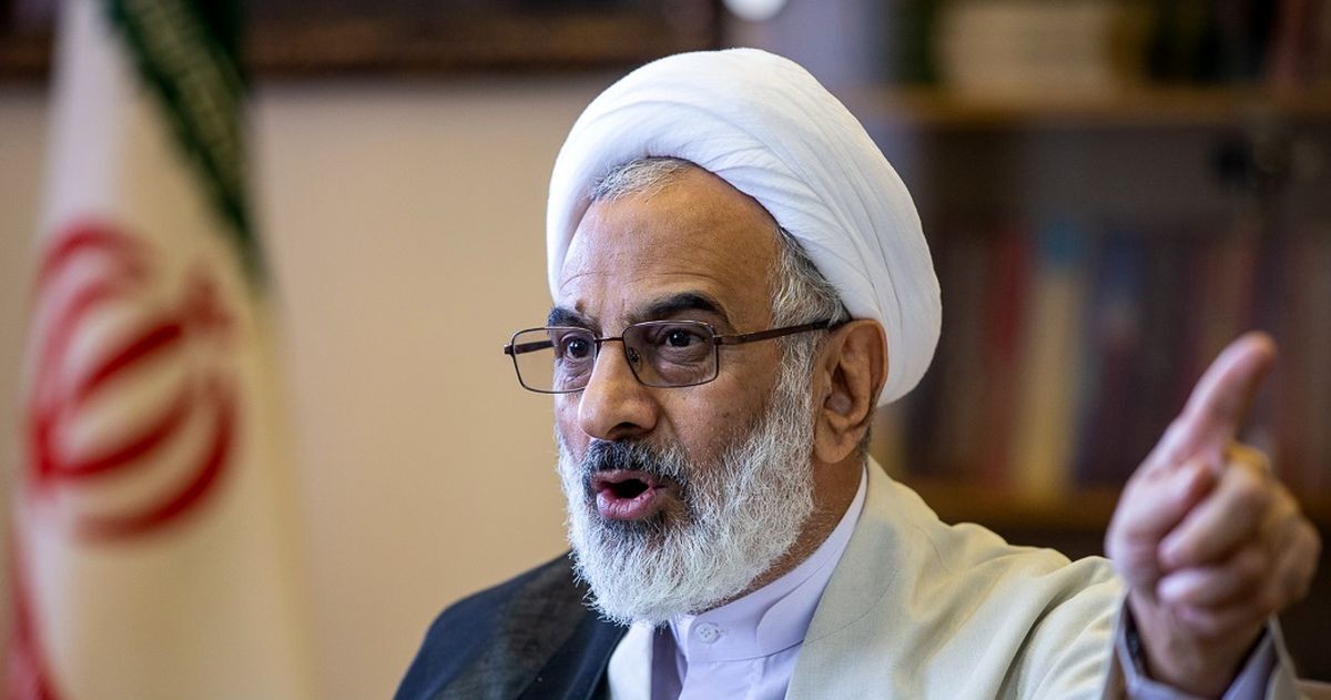 نماینده ولی‌فقیه در سپاه: هیچ توقعی از دشمن جز دشمنی نداریم