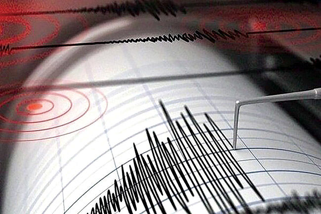 آماده‌باش دستگاه‌ها در پی وقوع زلزله بهاباد