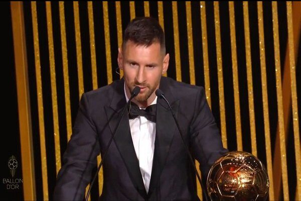 «لیونل مسی» فاتح توپ طلای هشتم / معرفی برترین‌های فوتبال جهان 