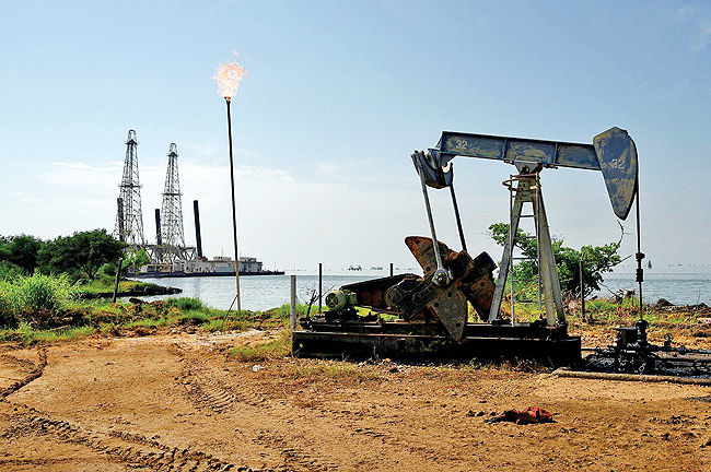 فراتر از نفت