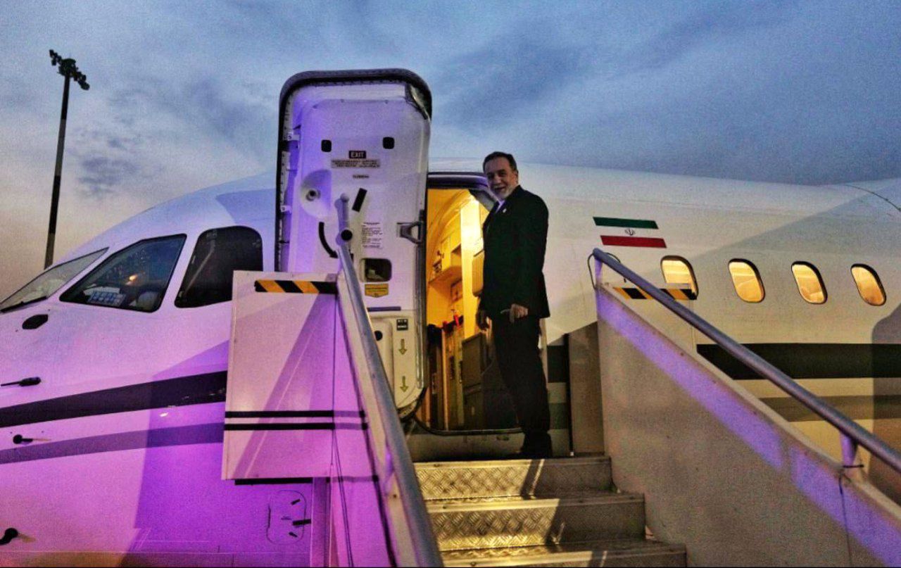 وزیر امور خارجه عازم باکو شد