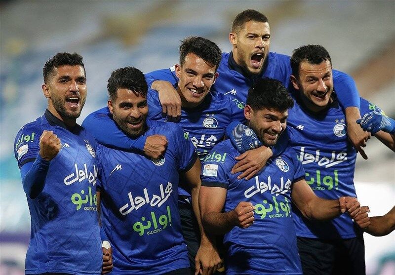 استقلال با شکست فولاد همچنان صدرنشین ماند