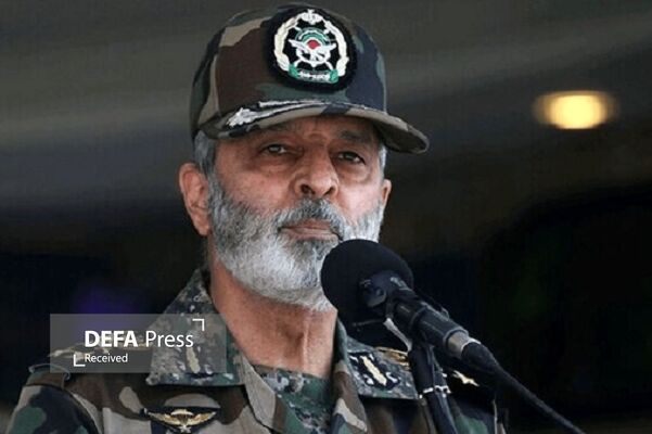 سرلشکر موسوی: ایرانیان به کسانی که با این ملت مؤدبانه صحبت نکنند تودهنی خواهند زد
