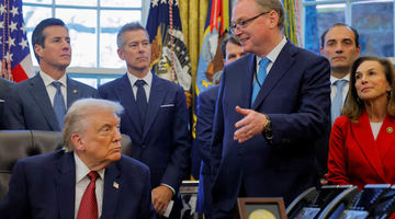 بانک مرکزی در خطر کاهش استقلال