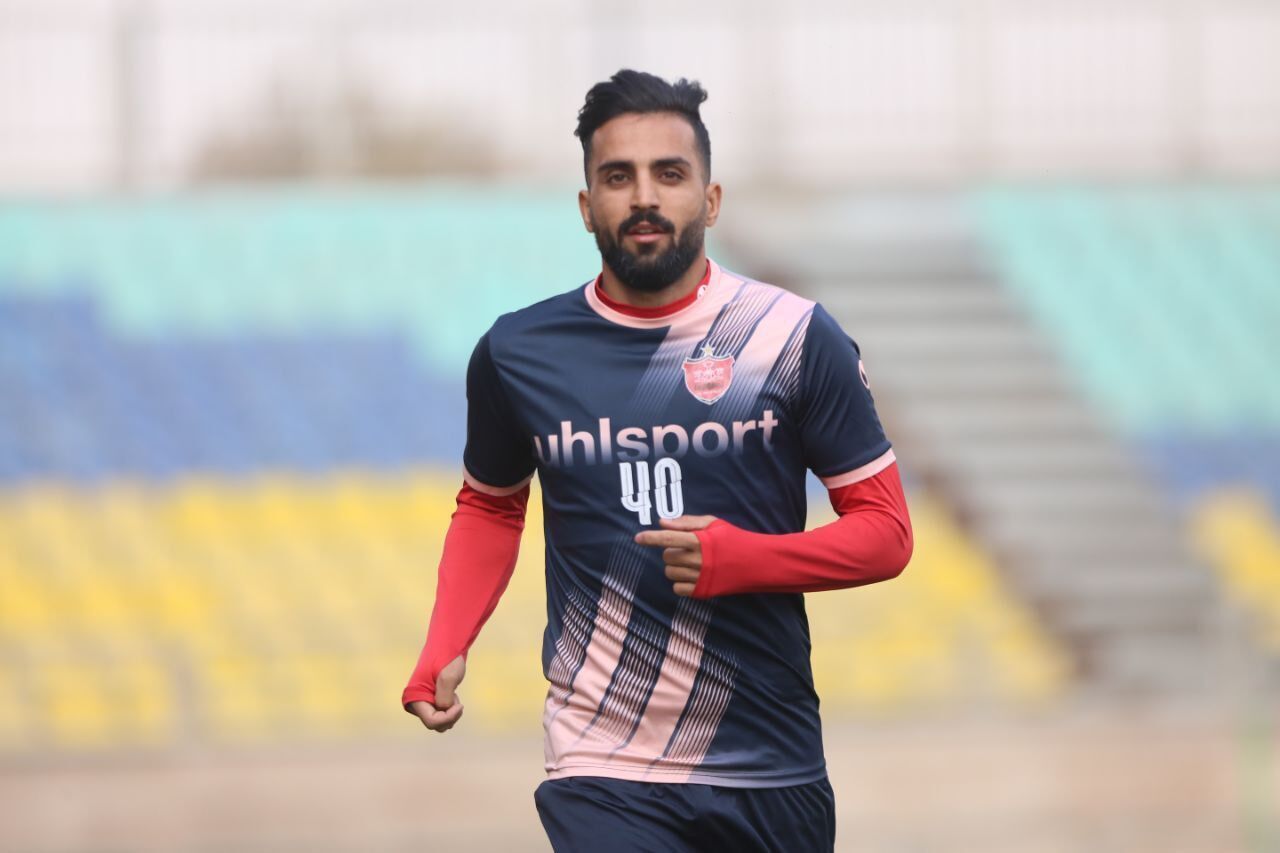 تصادف شدید مهاجم سابق پرسپولیس با کامیون+عکس