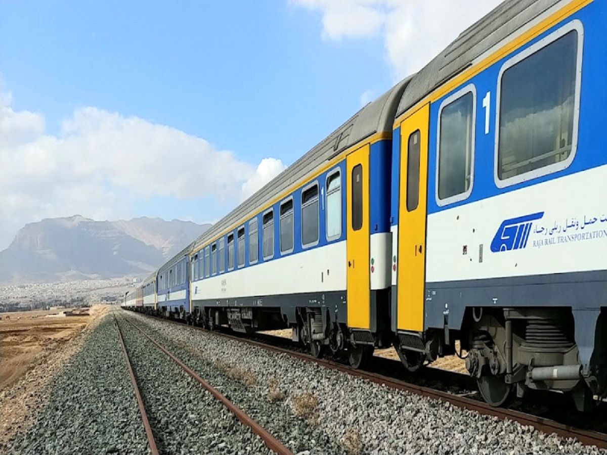 مسیر قطار شیراز تهران چه ویژگی هایی دارد؟