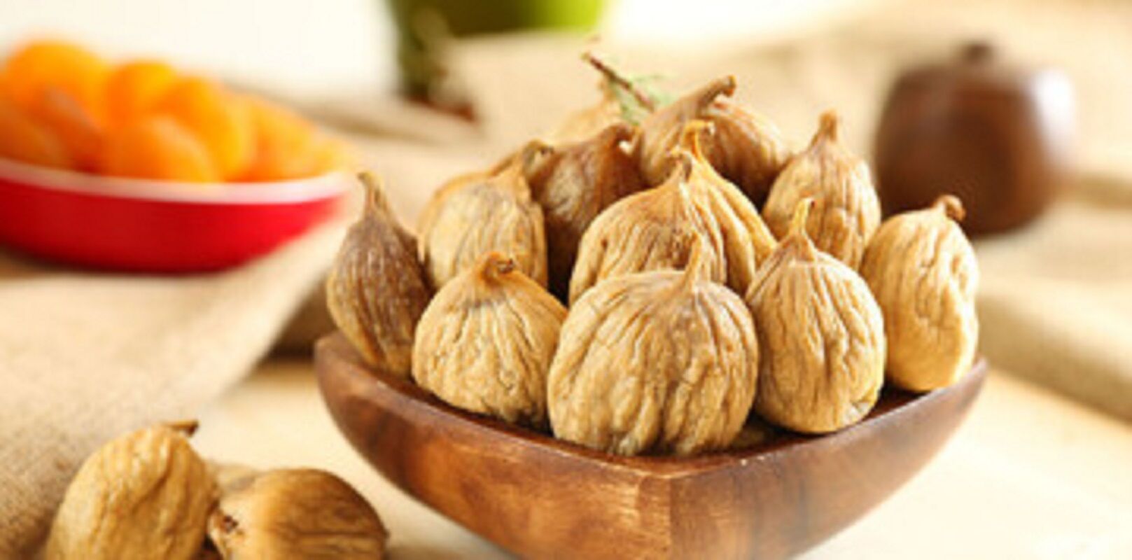 این میوه بهشتی درمان بیماری های گوارشی و یبوست است