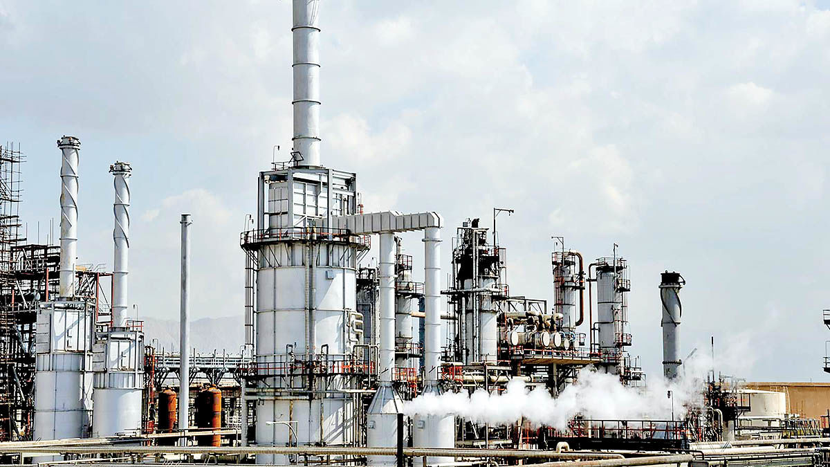 دولت بر سر دو راهی؛ گرمایش یا  آلودگی؟