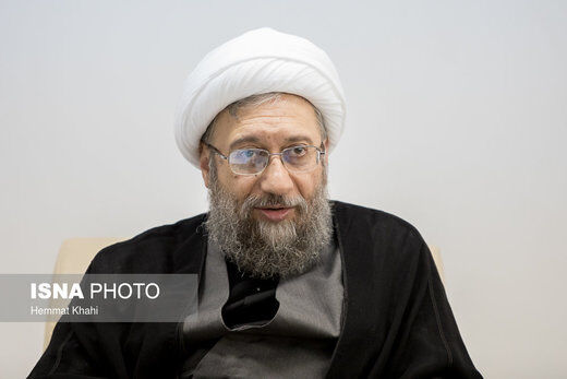هشدار آملی لاریجانی به مکرون