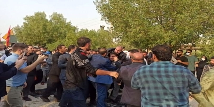 وزیر رئیسی حین سخنرانی بیهوش شد + عکس 