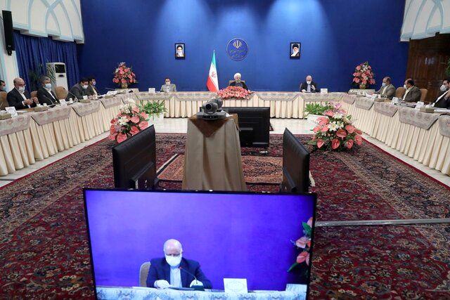 روحانی: آمریکایی‌ها گفتند شماره تلفن دادیم اما ۲۳ بار تقاضای ملاقات کردند/ گندم را قبلا می‌خریدیم اما الان برای نیاز و نان مردم خودکفا شده‌ایم