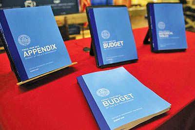 لایحه بودجه 73/3 تریلیون دلاری آمریکا برای 2012