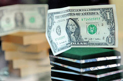 واکنش بازار نقدی ارز به مخالفت با بورس ارز