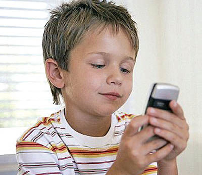 استفاده 80 درصد کودکان زیر 11سال از تلفن ‌همراه