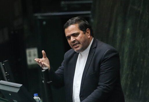 عنابستانی: معاونت قوانین مجلس بیجا کرده / مگر کسی می‌تواند رای نماینده را باطل کند؟ 