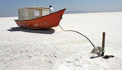 موضع تازه معاون سازمان محیط‌زیست درباره سونامی نمک ارومیه
