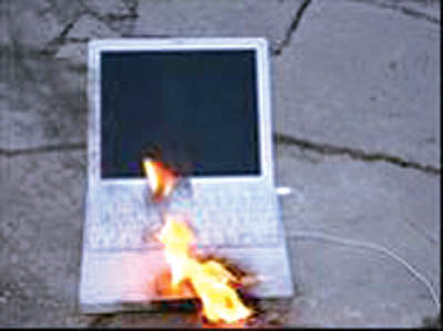 از انفجار لپ تاپ خود جلوگیری کنید