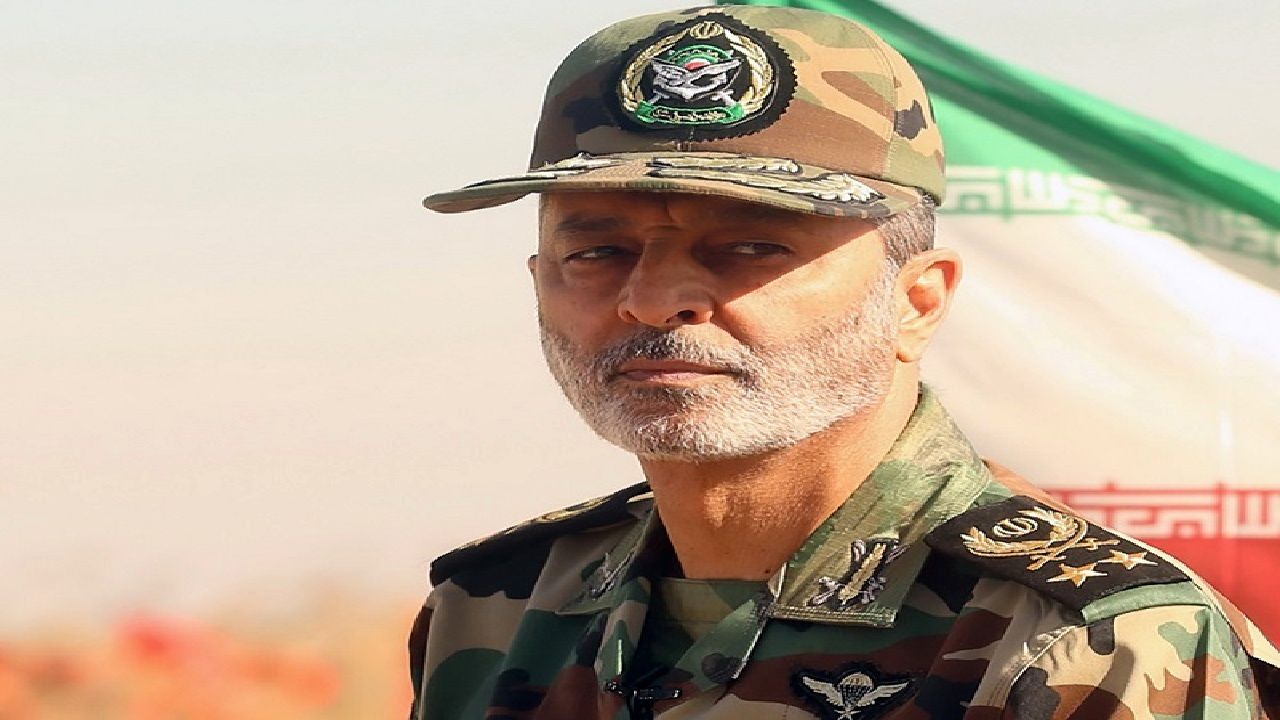 فرمانده کل ارتش: سردمداران رژیم صهیونیستی شاید بخواهند از ترس مرگ خودکشی کنند