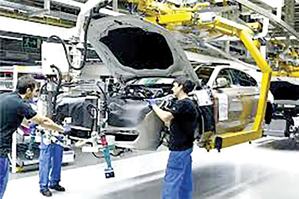 تغییر استراتژی خودروسازان سنتی برای بقا