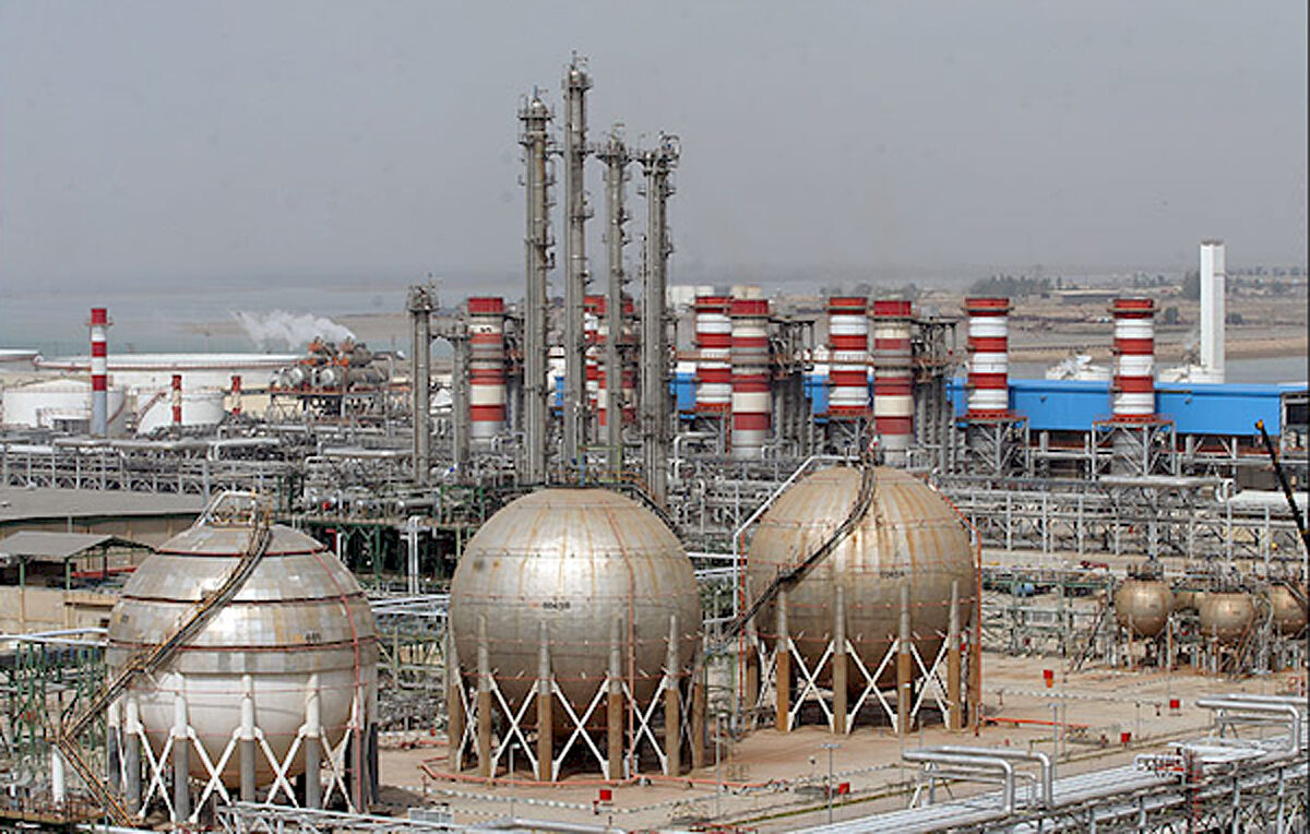 تمدید گواهی‌نامه‌‌‌های استانداردهای کیفیت و مدیریت پتروشیمی بوعلی
