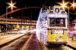 لامپ ال‌ای‌دی در قطارهای بوداپست و خلق ماشین زمان