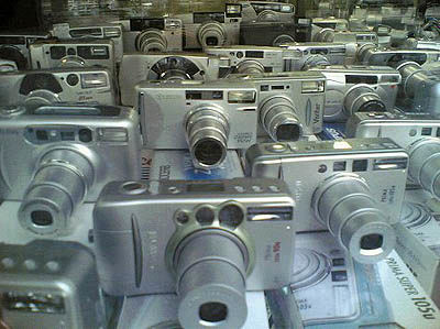 عرضه جدیدترین سری از دوربین‌های عکاسی کداک و سونی به بازار