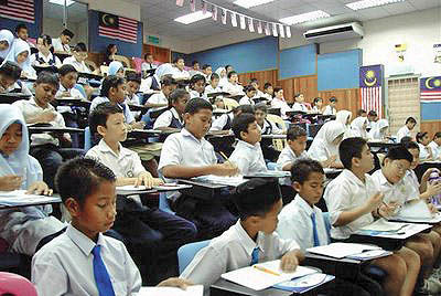 لپ‌تاپ جایگزین کتاب درسی در مدارس  مالزی
