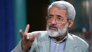 سلیمی نمین: باید همه، دشمنی که خشونت را ترویج می‌کند، محکوم کنیم؛ مگر حاکمیت خشونت را ترویج می‌کند؟/ باید اعتراضاتی در سطح بین‌المللی داشته باشیم
