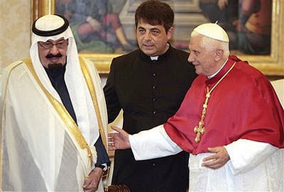 دیدار تاریخی رهبر کاتولیک‌های جهان و پادشاه عربستان