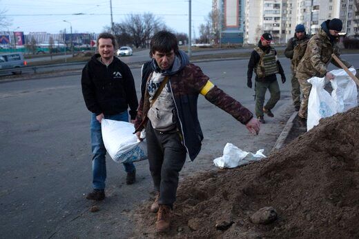 کیهان: مردم اوکراین به اندازه یک مترسک، مقاومت نشان ندادند