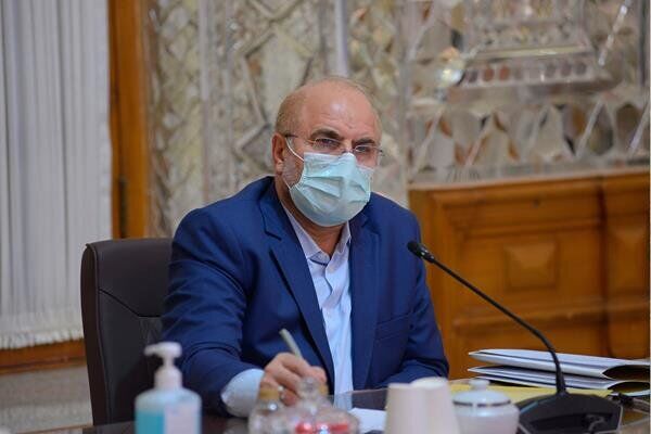 قالیباف: جوان بسیجی باید خود را مرکز عالم بداند