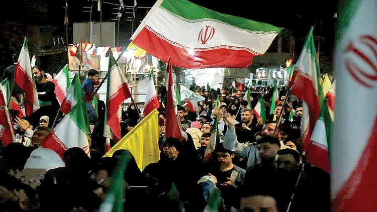 پروژه رادیکال‌ها برای دو قطبی‌سازی