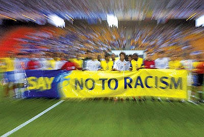 تجلیل فدراسیون فوتبال آلمان از سه پروژه‌ ضد نژادپرستی