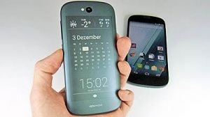 موبایلی با دو صفحه نمایش