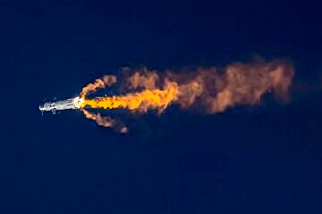 قدرتمندترین موشک جهان در هوا منفجر شد+عکس